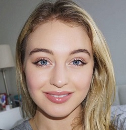 Iskra Lawrence Bio, Wiki, Married, Age, Height, Net worth, Husband, Sister
